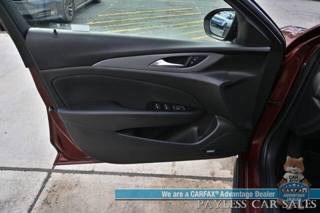 2018 Buick Regal TourX Preferred Wagon / AWD / Auto Start / Power Driver's Seat / Blind Spot Alert / Navigation / Bose Speakers / Bluetooth / Back Up Camera / Cruise Control / Keyless Entry & Start / Aluminum Wheels / 29 MPG Anchorage AK