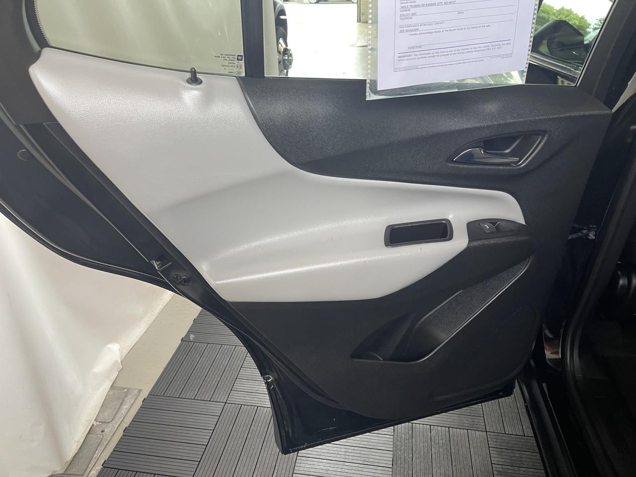 2018 CHEVROLET EQUINOX LS Kansas City MO