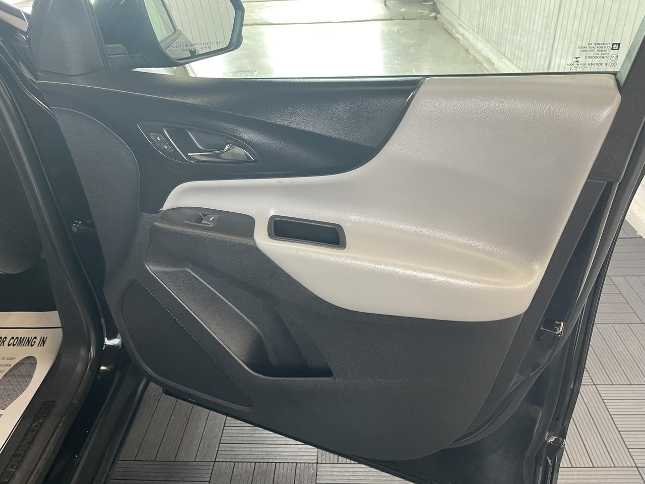 2018 CHEVROLET EQUINOX LS Kansas City MO