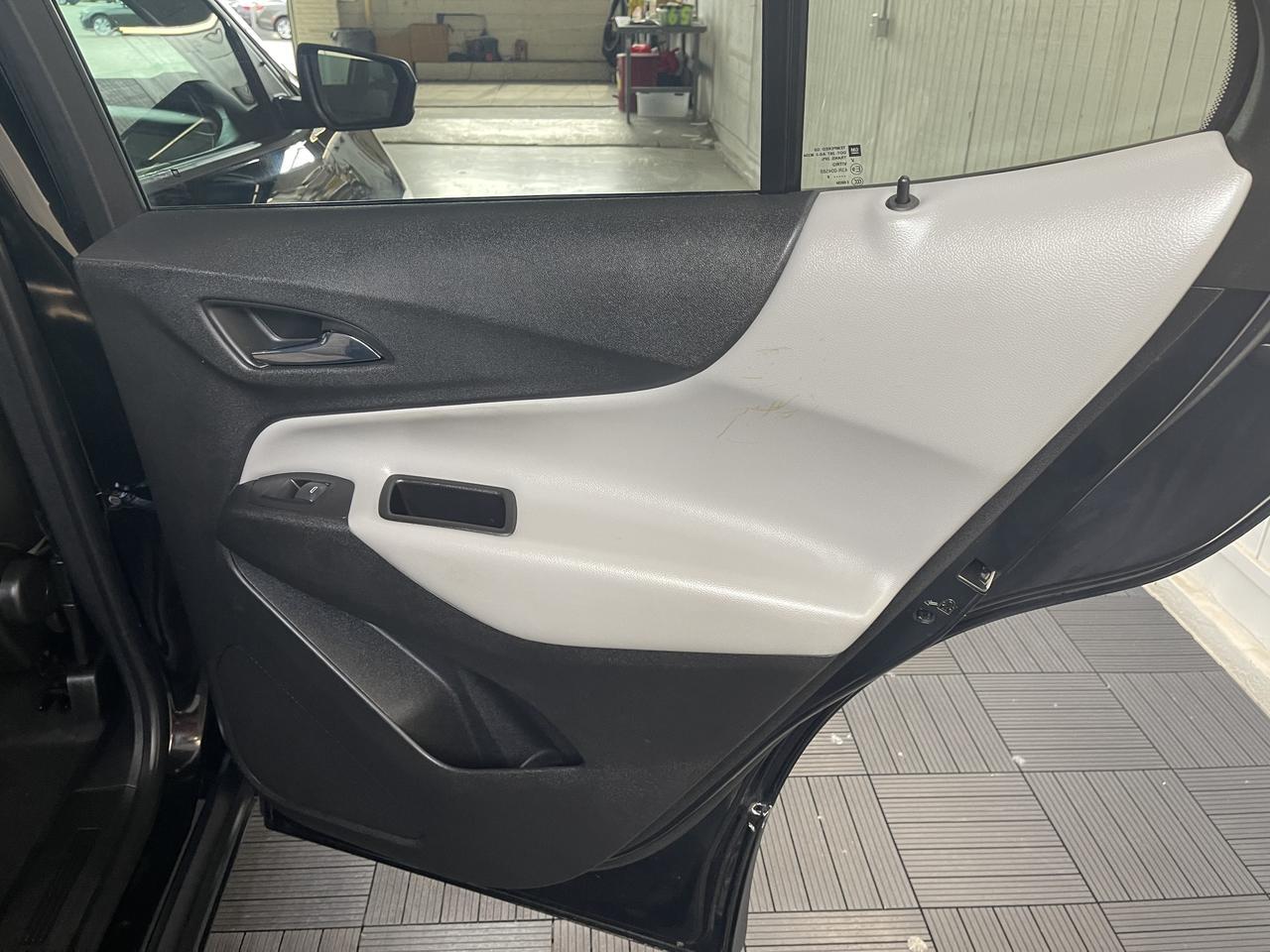 2018 CHEVROLET EQUINOX LS Kansas City MO