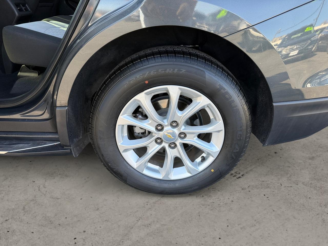 2018 CHEVROLET EQUINOX LS Kansas City MO