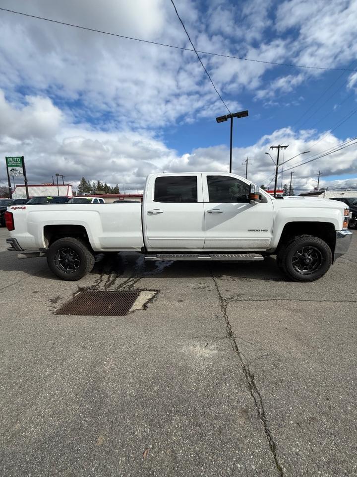 2018 CHEVROLET SILVERADO LT