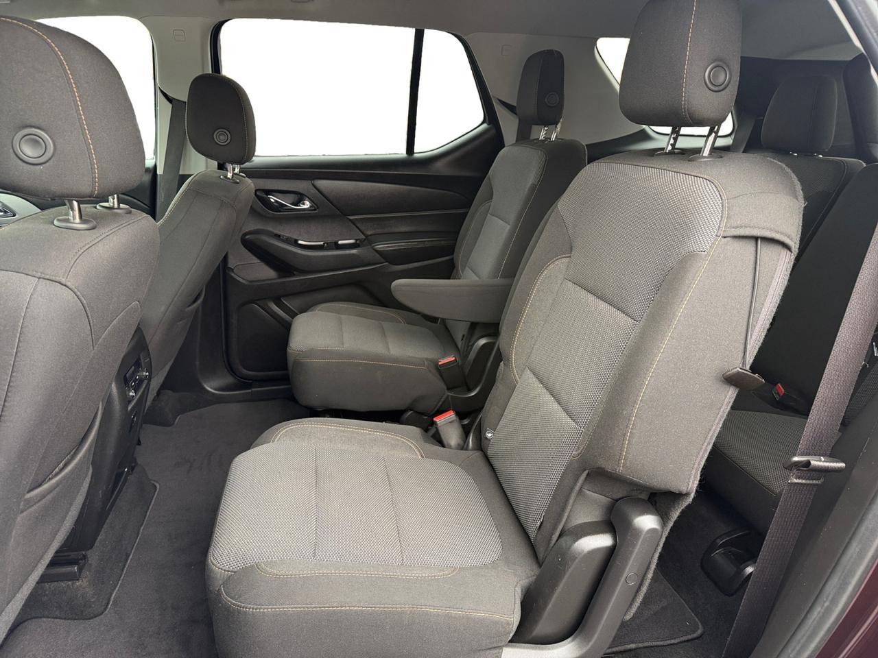 2018 CHEVROLET TRAVERSE LT CLOTH LT Cloth Kansas City MO