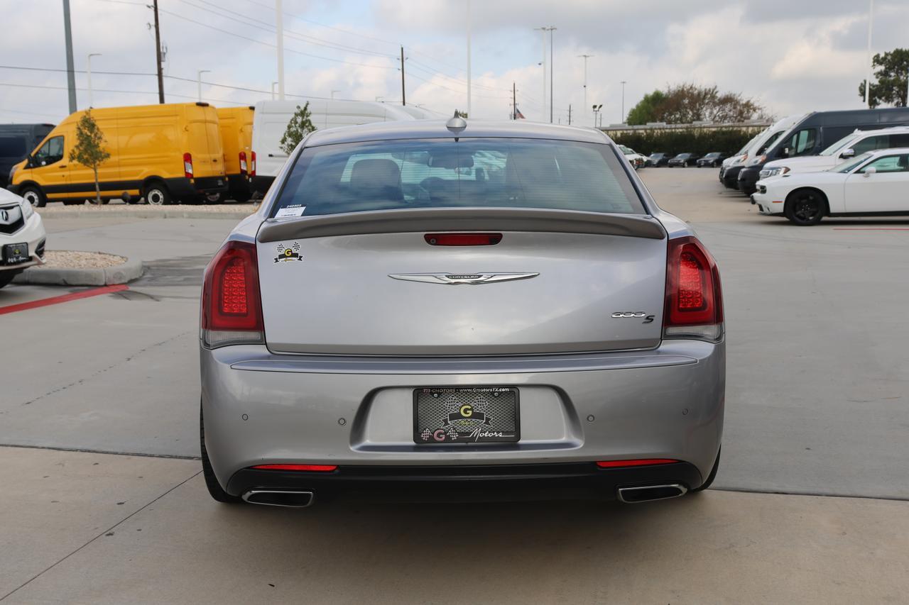2018 CHRYSLER 300 S Houston TX