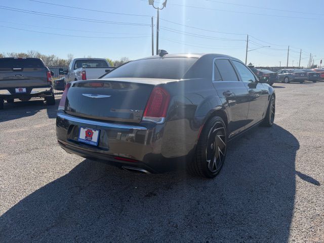 2018 CHRYSLER 300 TOURING Grand Prairie TX