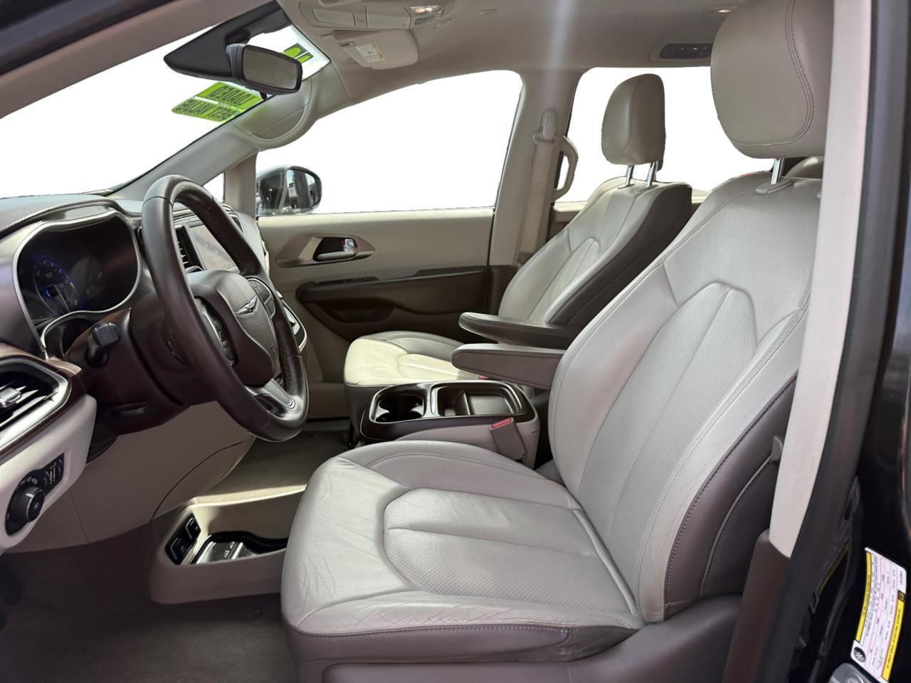 2018 CHRYSLER PACIFICA TOURING L Touring L Kansas City MO