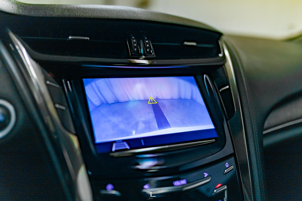 2018 Cadillac CTS AWD Luxury Leather Roof Nav BCam Red Deer AB