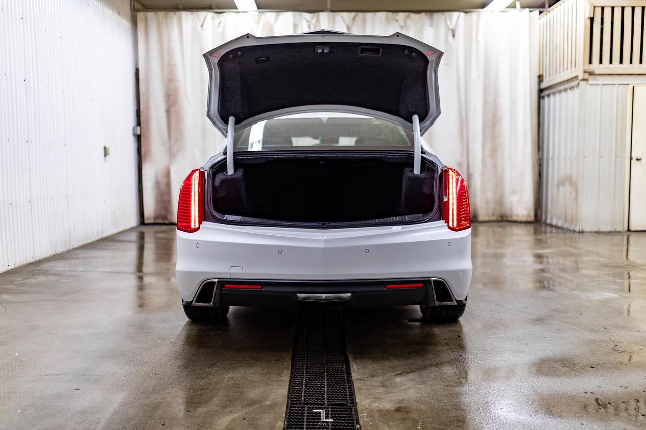 2018 Cadillac CTS AWD Luxury Leather Roof Nav BCam Red Deer AB