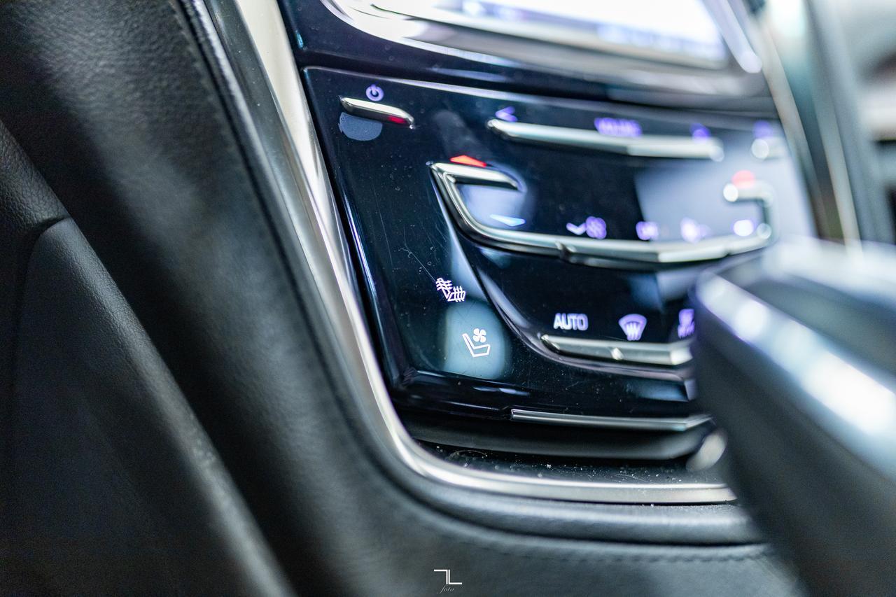 2018 Cadillac CTS AWD Luxury Leather Roof Nav BCam Red Deer AB