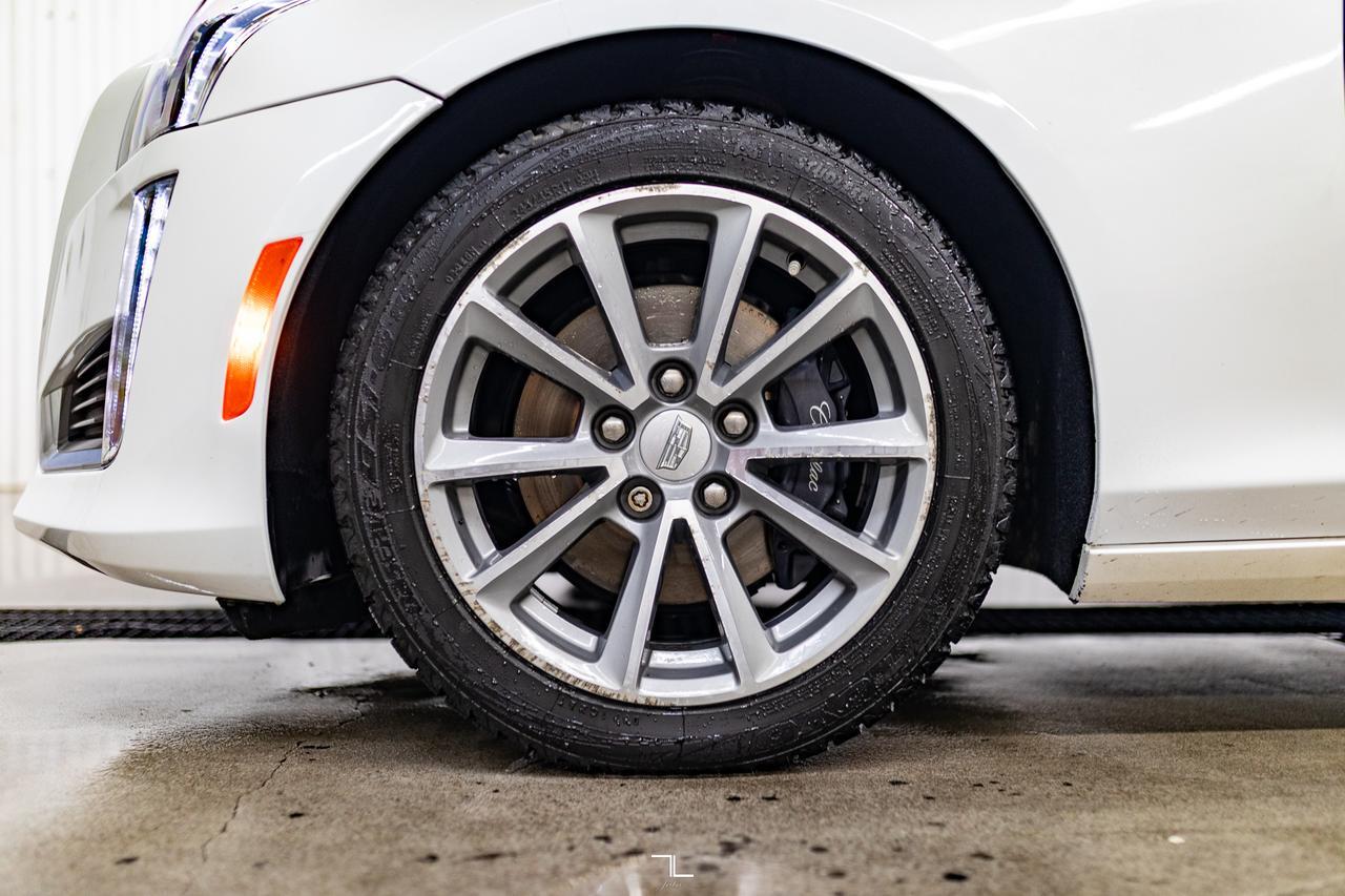 2018 Cadillac CTS AWD Luxury Leather Roof Nav BCam Red Deer AB