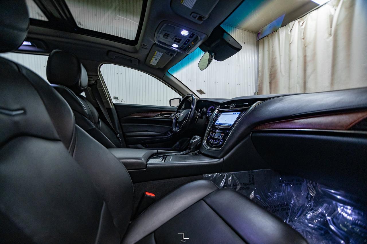 2018 Cadillac CTS AWD Luxury Leather Roof Nav BCam Red Deer AB