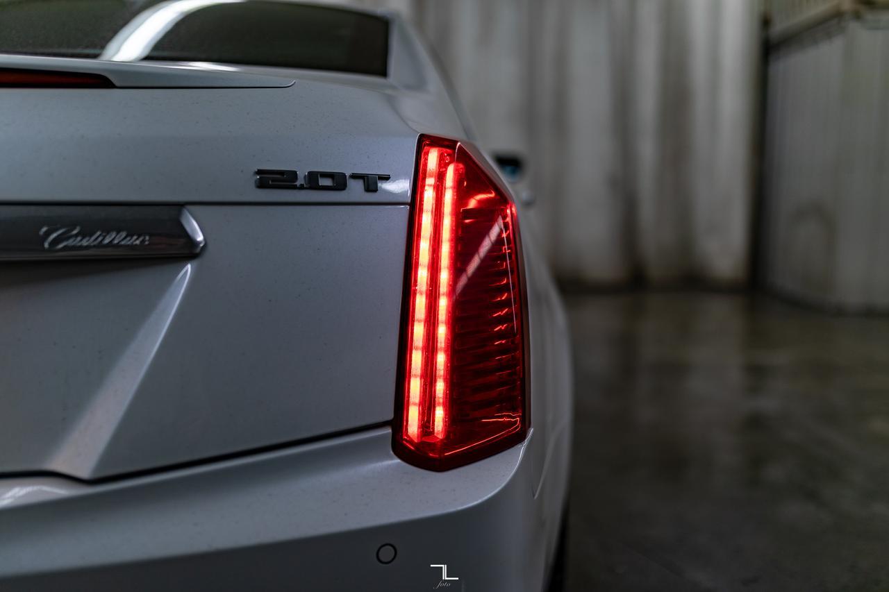 2018 Cadillac CTS AWD Luxury Leather Roof Nav BCam Red Deer AB