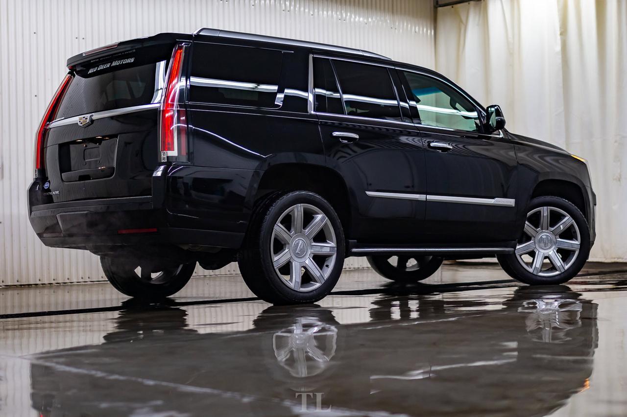 2018 Cadillac Escalade AWD Luxury Leather Roof Nav BCam Red Deer AB