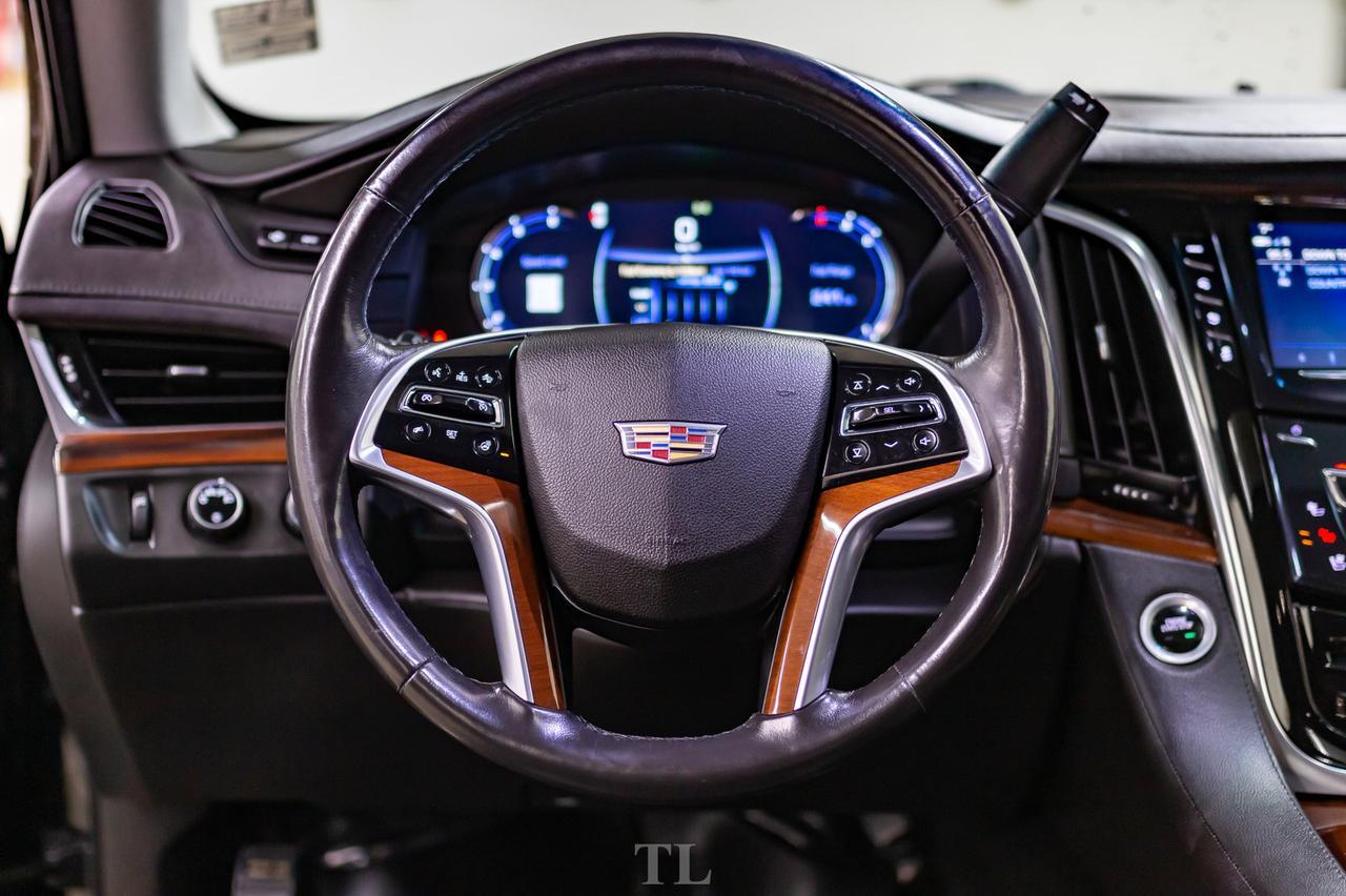 2018 Cadillac Escalade AWD Luxury Leather Roof Nav BCam Red Deer AB