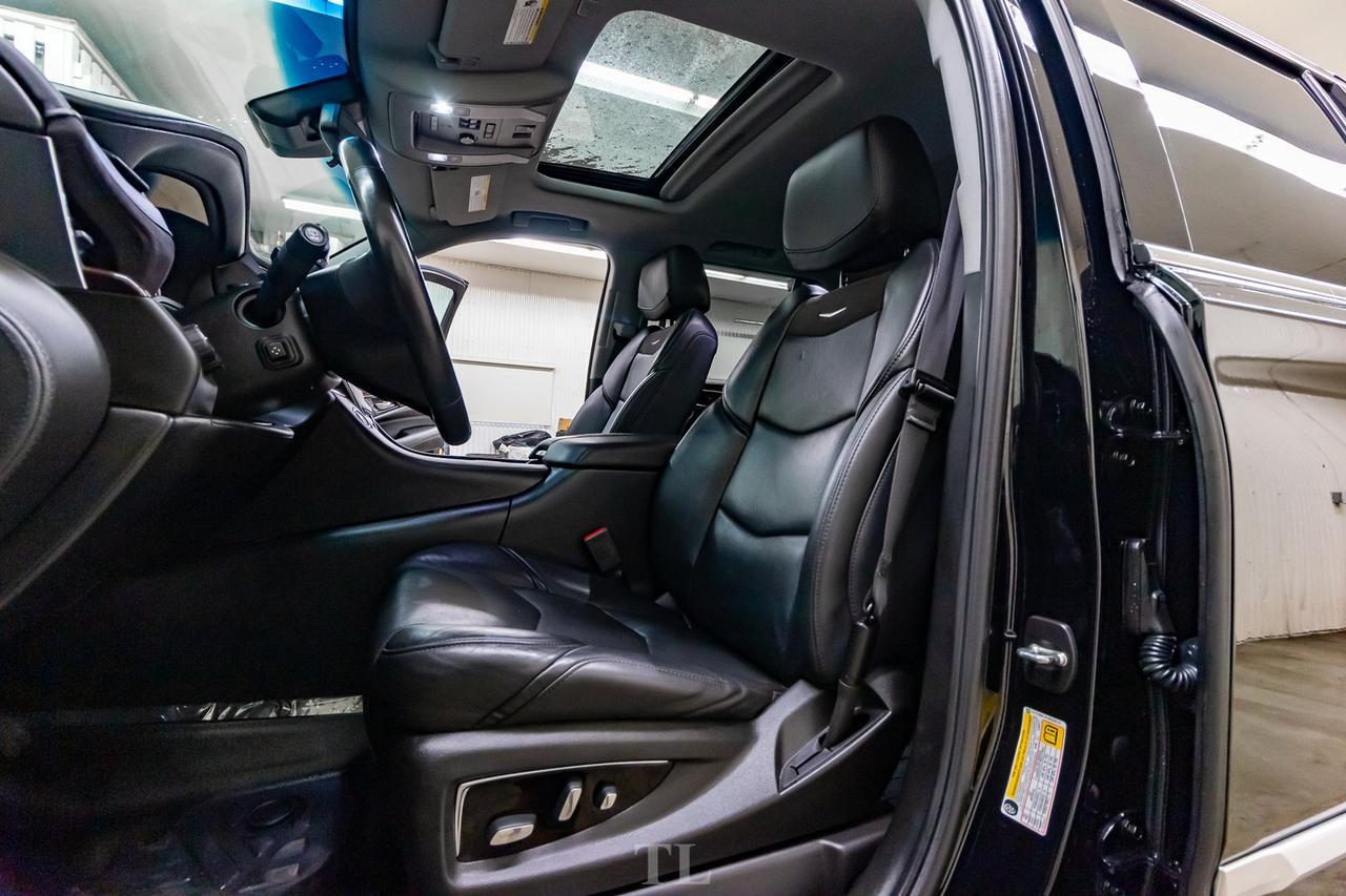 2018 Cadillac Escalade AWD Luxury Leather Roof Nav BCam Red Deer AB