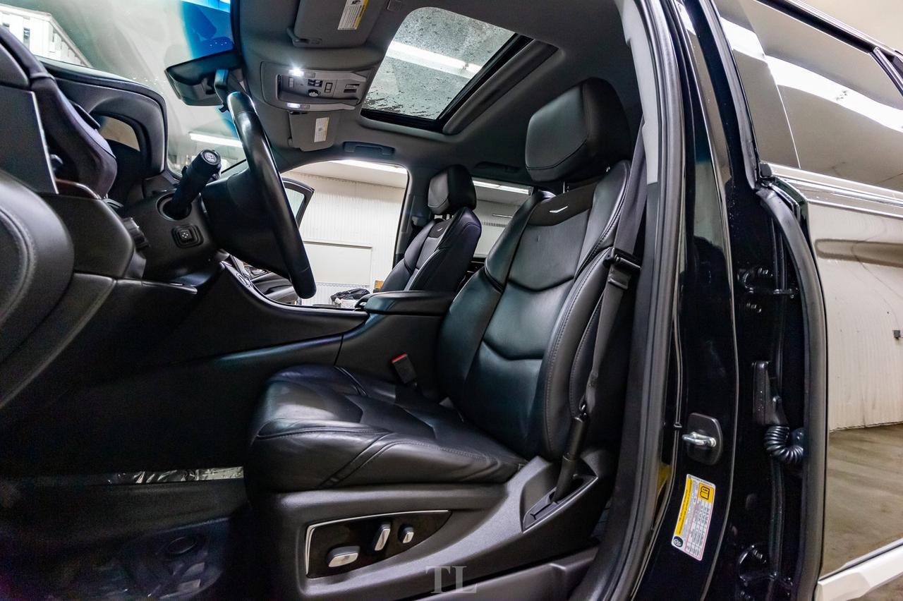 2018 Cadillac Escalade AWD Luxury Leather Roof Nav BCam Red Deer AB