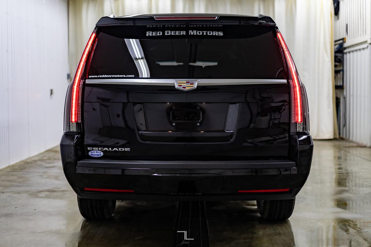 2018 Cadillac Escalade ESV AWD Luxury Edition Leather Nav BCam Red Deer AB