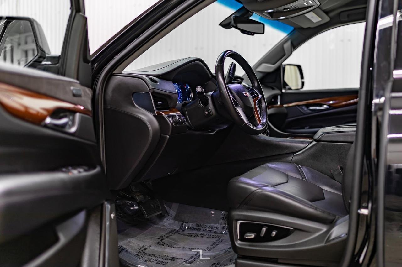 2018 Cadillac Escalade ESV AWD Luxury Edition Leather Nav BCam Red Deer AB