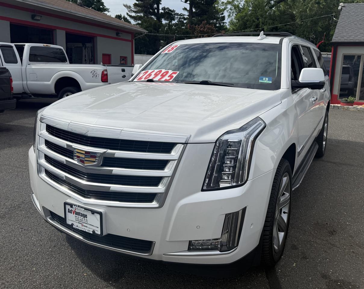2018 Cadillac Escalade ESV AWD Luxury's photo