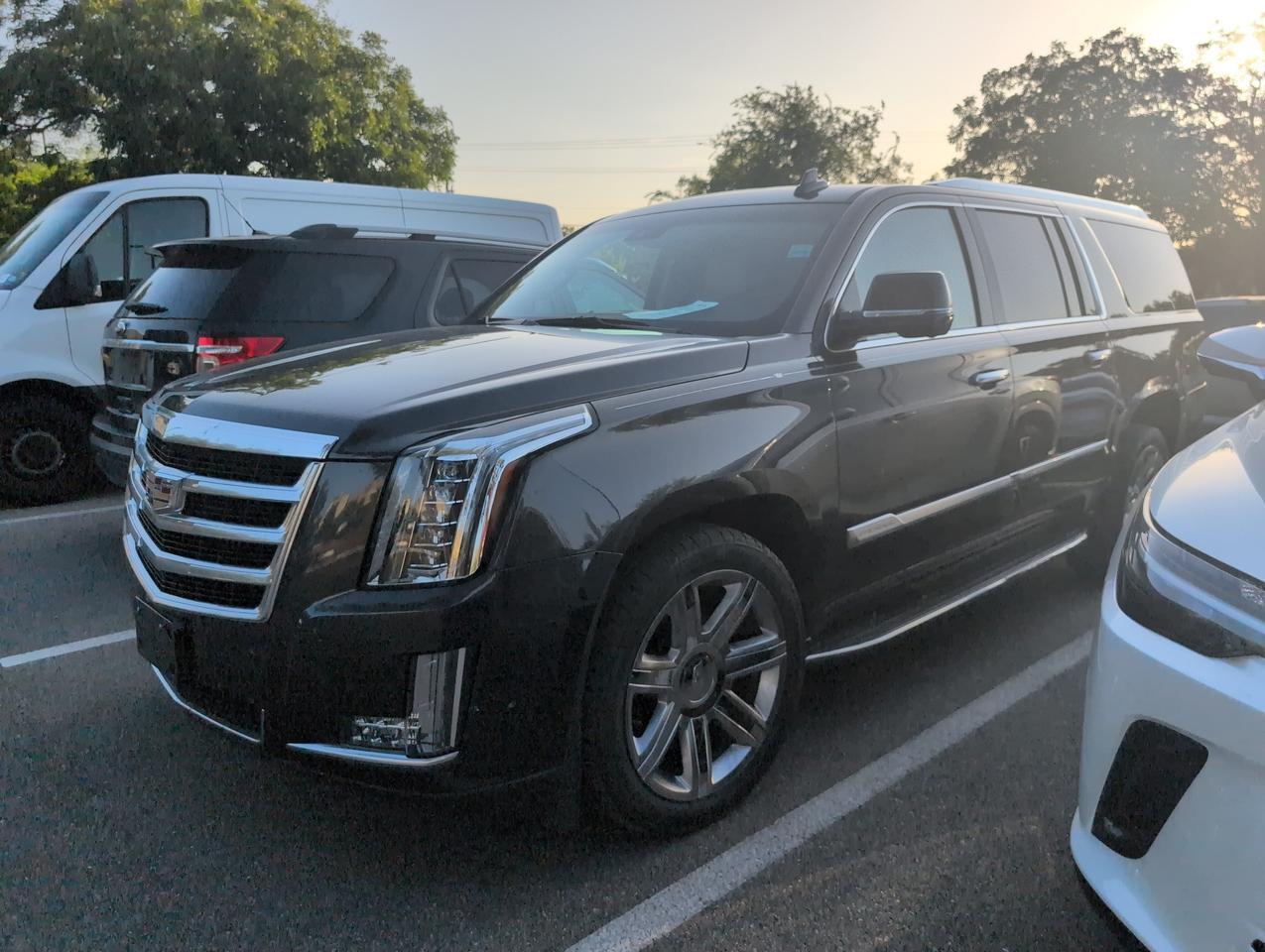 2018 Cadillac Escalade ESV Luxury