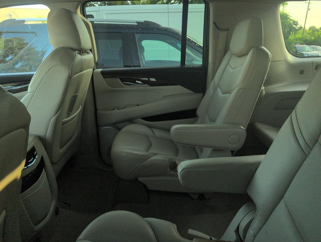 2018 Cadillac Escalade ESV Luxury San Antonio TX