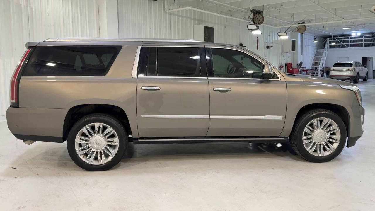 2018 Cadillac Escalade ESV Platinum