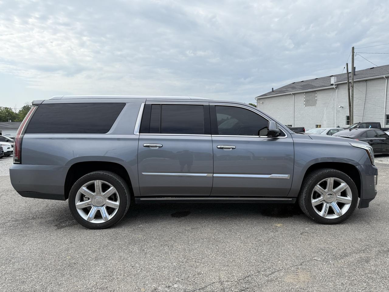 2018 Cadillac Escalade ESV Premium Crestwood KY