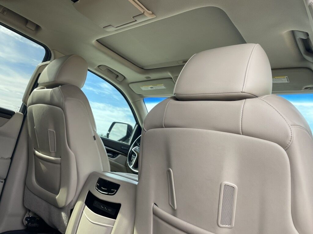 2018 Cadillac Escalade ESV Premium Luxury~CLEAN CARFAX~4X4~ADAPTIVE CRUISE CONTROL~BLIND SPOT WARNING~CHROME ROOF RACK~DRIVER ASSISTANCE PACKAGE~HEATED SEATS~KEYLESS ENTRY~LUXURY PACKAGE~REMOTE ENGINE START~RUNNING BOARDS~TRAILER HITCH Sarasota FL