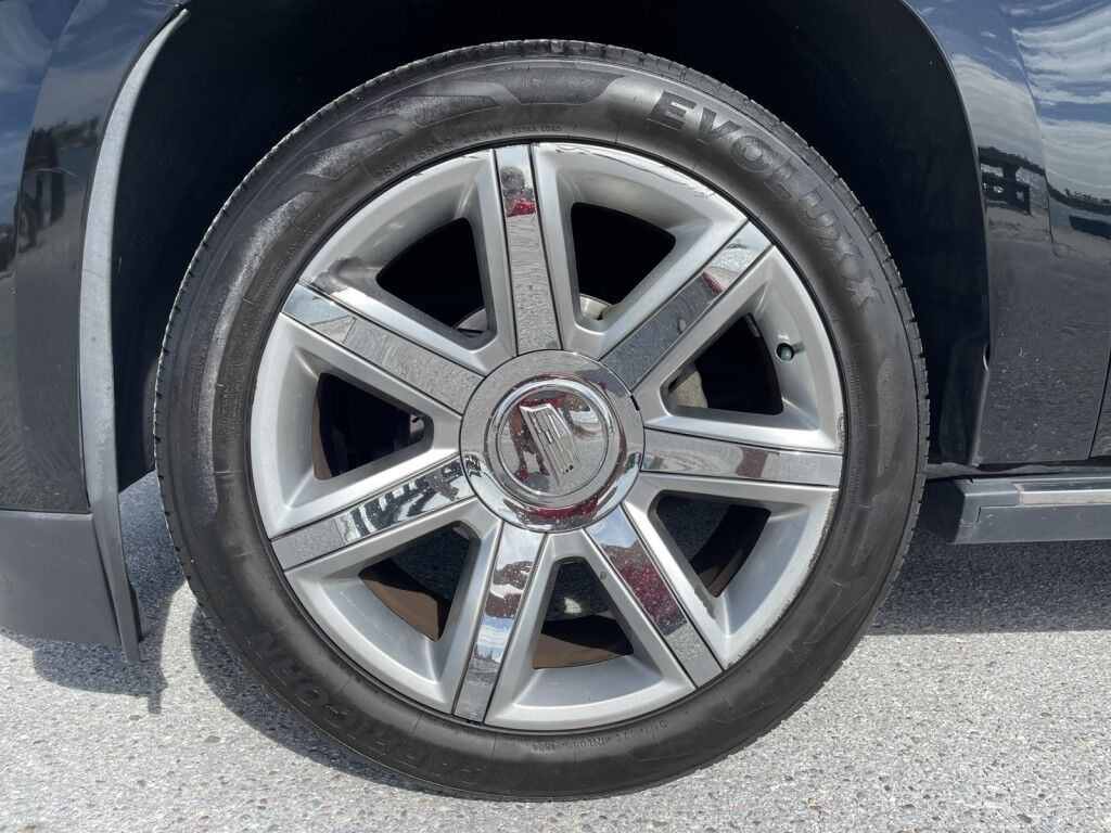 2018 Cadillac Escalade ESV Premium Luxury~CLEAN CARFAX~4X4~ADAPTIVE CRUISE CONTROL~BLIND SPOT WARNING~CHROME ROOF RACK~DRIVER ASSISTANCE PACKAGE~HEATED SEATS~KEYLESS ENTRY~LUXURY PACKAGE~REMOTE ENGINE START~RUNNING BOARDS~TRAILER HITCH Sarasota FL