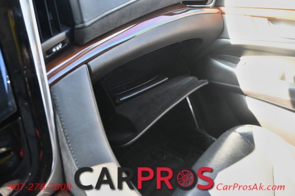2018 Cadillac Escalade Luxury - 6.2L V8 - 4X4 - Heated & Cooled Leather Seats - 2nd Row Anchorage AK