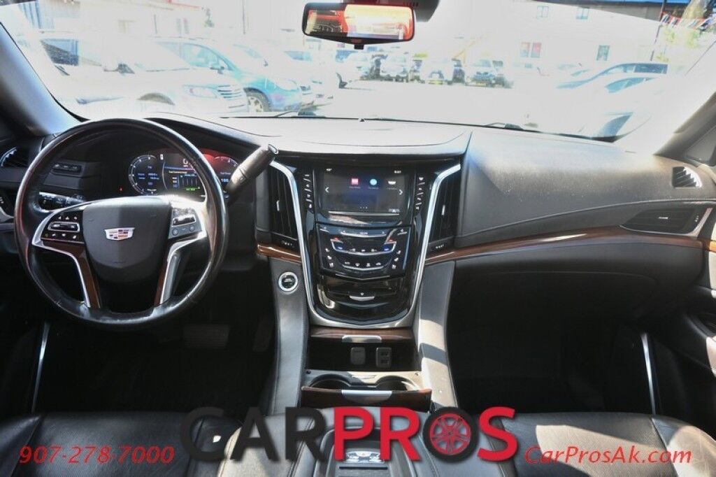 2018 Cadillac Escalade Luxury - 6.2L V8 - 4X4 - Heated & Cooled Leather Seats - 2nd Row Anchorage AK