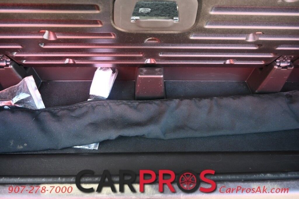 2018 Cadillac Escalade Luxury - 6.2L V8 - 4X4 - Heated & Cooled Leather Seats - 2nd Row Anchorage AK