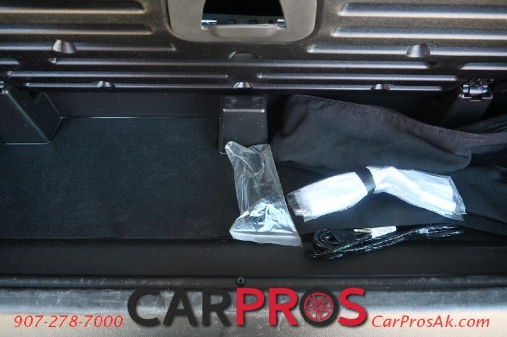 2018 Cadillac Escalade Luxury - 6.2L V8 - 4X4 - Heated & Cooled Leather Seats - 2nd Row Heated Seats - Heated Steering Wheel - 3rd Row - Seats 7 - Remote Start - Bose Sound System - HUD - NAV - Bluetooth - 360 Backup Camera - Sunroof - Tow Pkg Anchorage AK