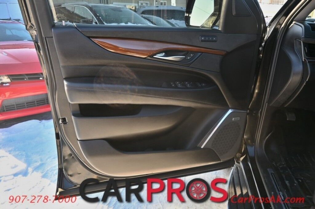 2018 Cadillac Escalade Luxury - 6.2L V8 - 4X4 - Heated & Cooled Leather Seats - 2nd Row Heated Seats - Heated Steering Wheel - 3rd Row - Seats 7 - Remote Start - Bose Sound System - HUD - NAV - Bluetooth - 360 Backup Camera - Sunroof - Tow Pkg Anchorage AK