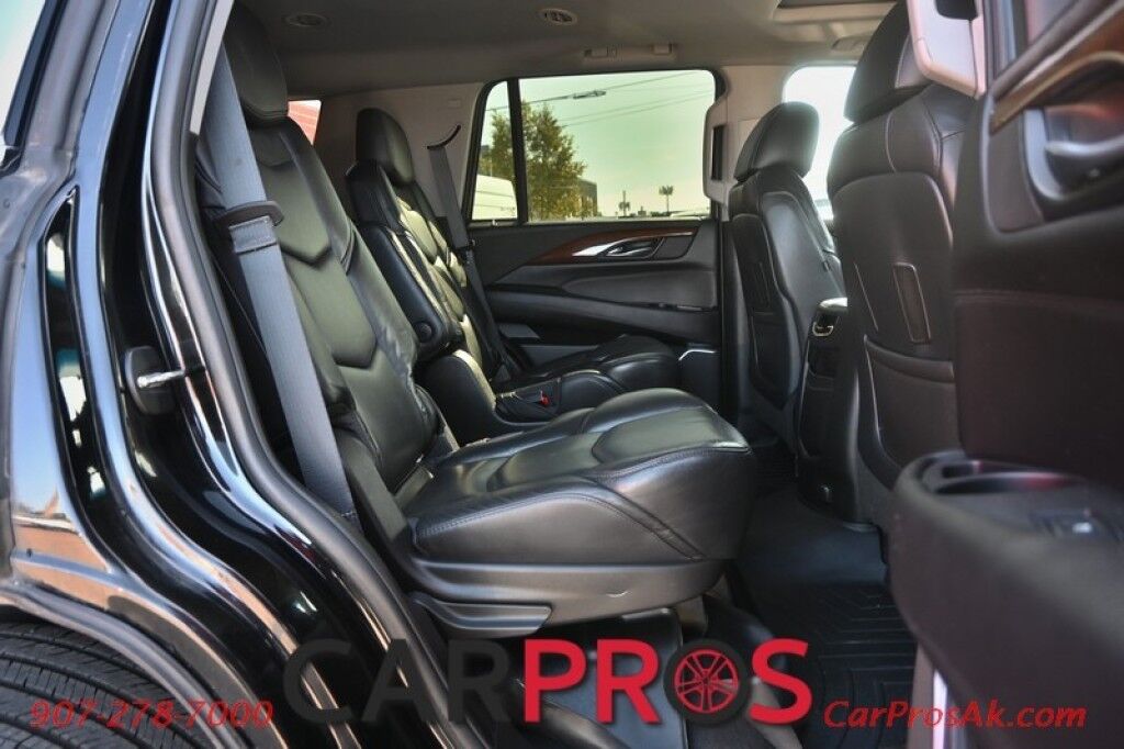 2018 Cadillac Escalade Luxury - 6.2L V8 - 4X4 - Heated & Cooled Leather Seats - 2nd Row Heated Seats - Heated Steering Wheel - 3rd Row - Seats 7 - Remote Start - Bose Sound System - HUD - NAV - Bluetooth - 360 Backup Camera - Sunroof - Tow Pkg Anchorage AK