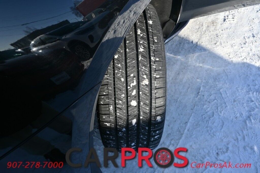 2018 Cadillac Escalade Luxury - 6.2L V8 - 4X4 - Heated & Cooled Leather Seats - 2nd Row Heated Seats - Heated Steering Wheel - 3rd Row - Seats 7 - Remote Start - Bose Sound System - HUD - NAV - Bluetooth - 360 Backup Camera - Sunroof - Tow Pkg Anchorage AK