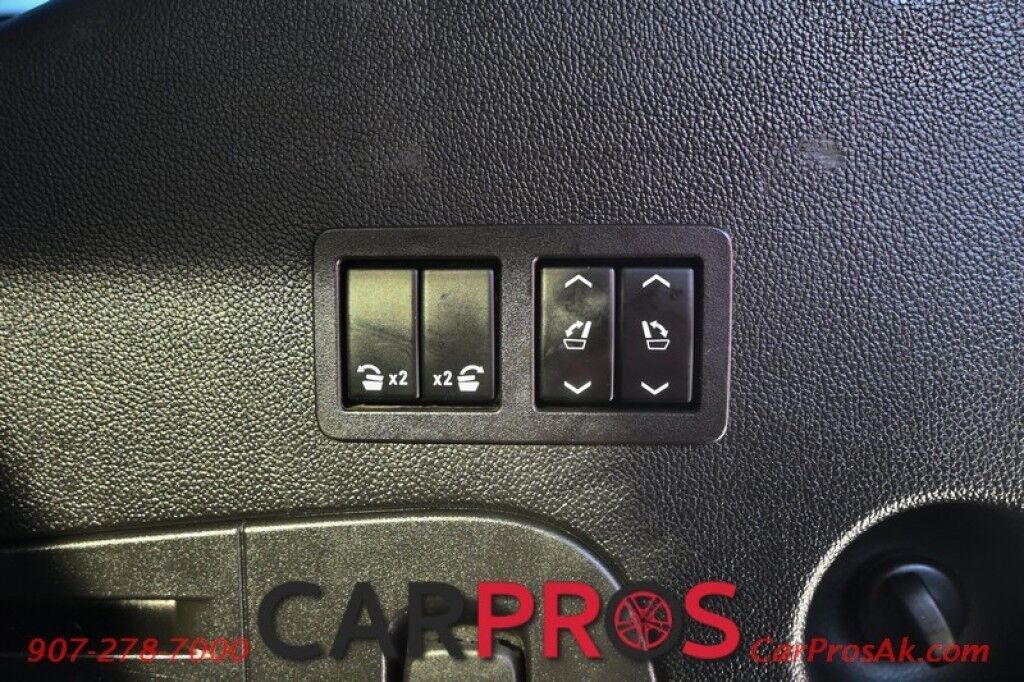 2018 Cadillac Escalade Luxury - 6.2L V8 - 4X4 - Heated & Cooled Leather Seats - 2nd Row Heated Seats - Heated Steering Wheel - 3rd Row - Seats 7 - Remote Start - Bose Sound System - HUD - NAV - Bluetooth - 360 Backup Camera - Sunroof - Tow Pkg Anchorage AK