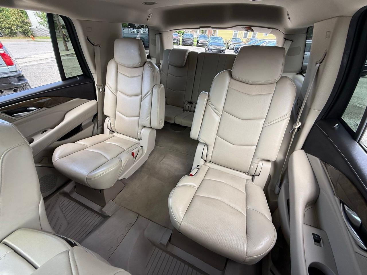 2018 Cadillac Escalade Luxury Crestwood KY