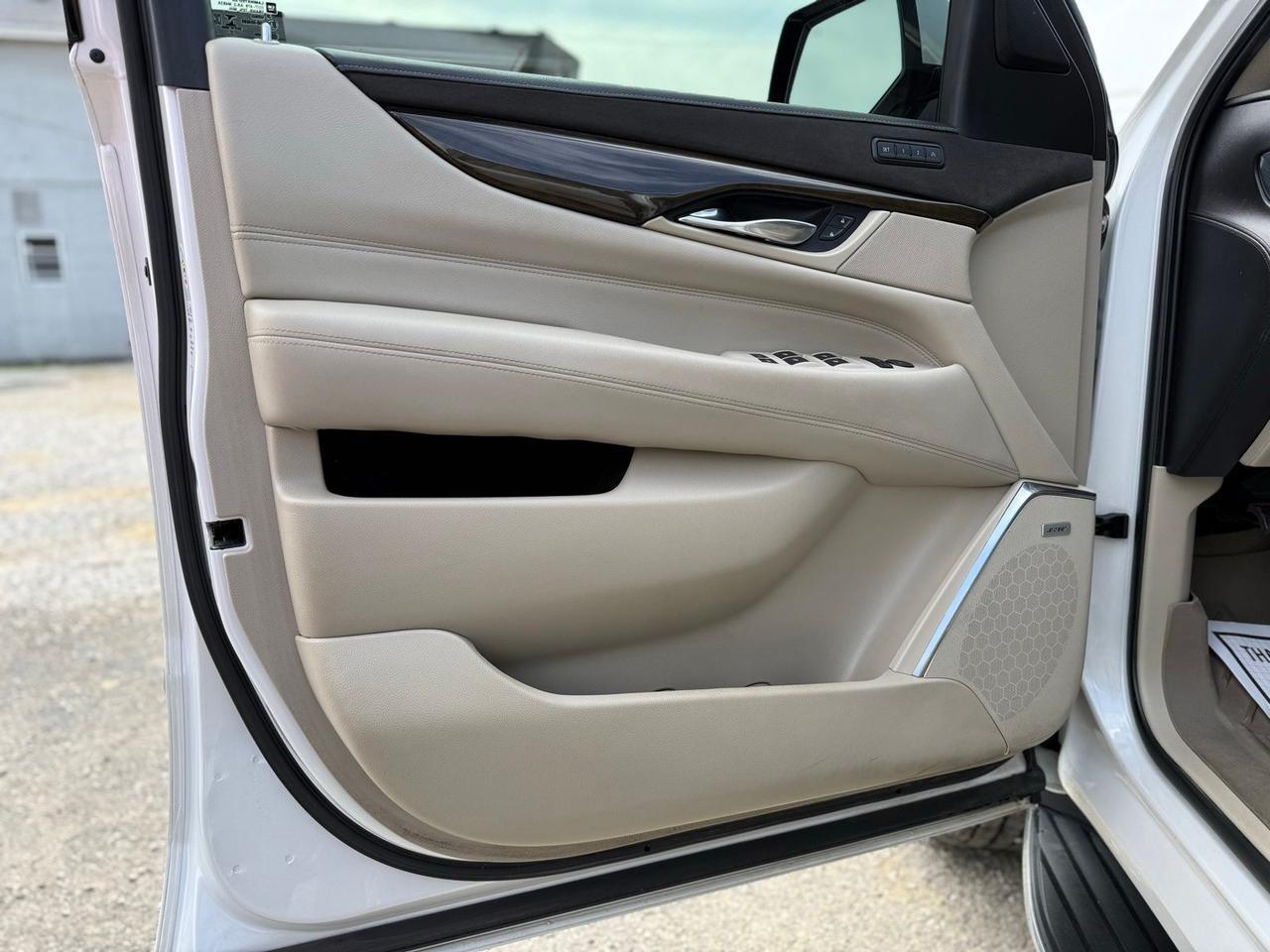 2018 Cadillac Escalade Luxury Crestwood KY