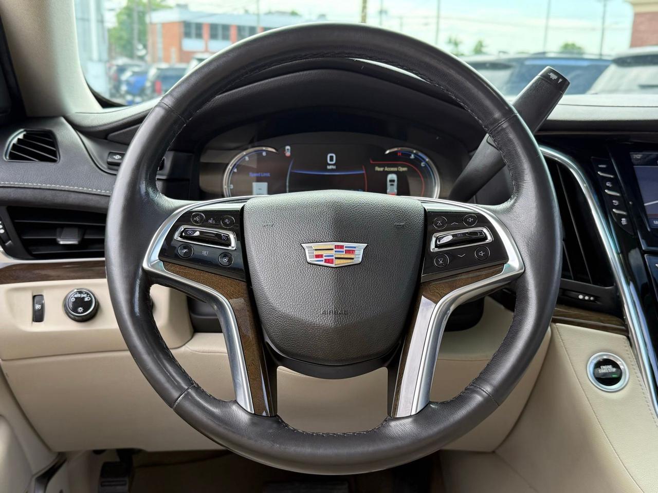 2018 Cadillac Escalade Luxury Crestwood KY