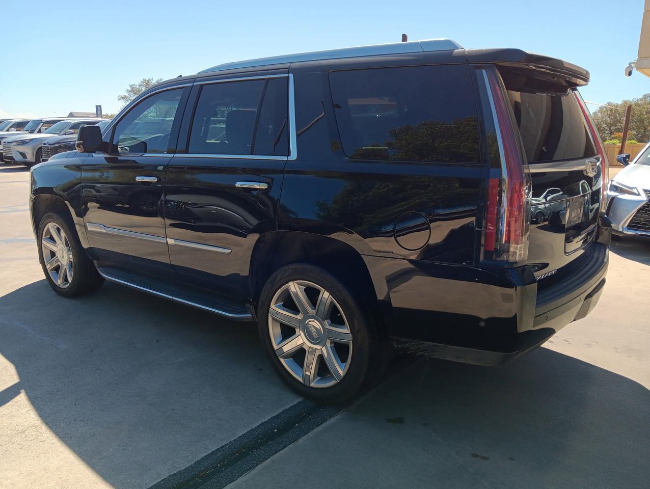 2018 Cadillac Escalade Luxury