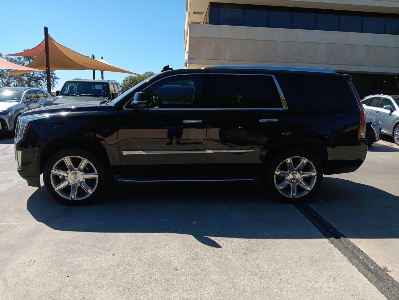 2018 Cadillac Escalade Luxury