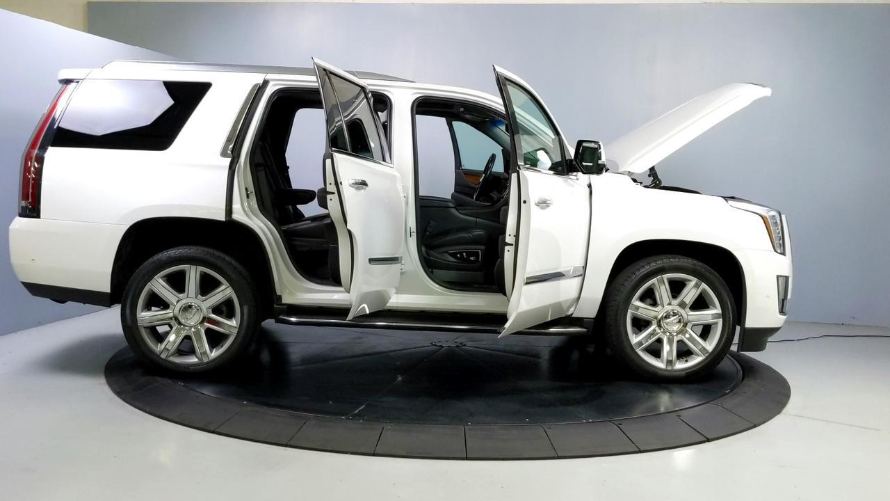 2018 Cadillac Escalade Luxury St. Charles  IL