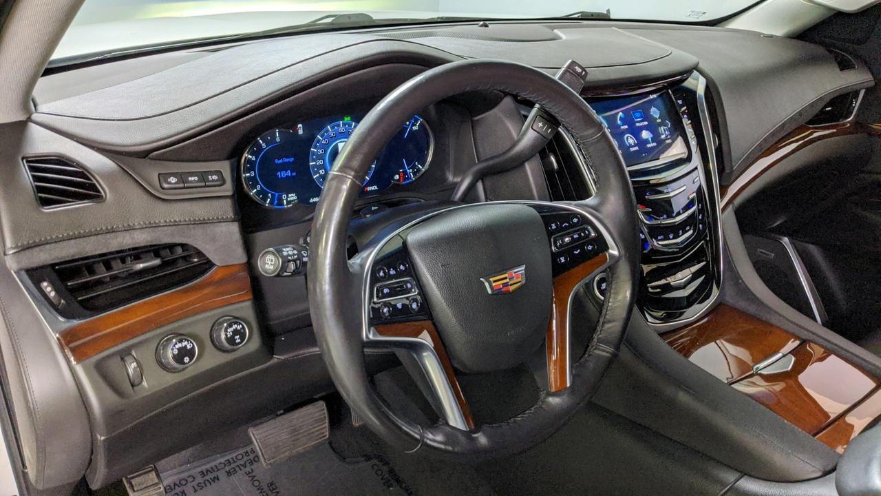 2018 Cadillac Escalade Luxury St. Charles  IL