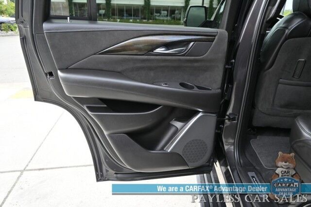 2018 Cadillac Escalade Platinum / 4X4 / Auto Start / Heated & Cooled Seats / Heated Steering / NAV / Bose Speakers / Sunroof / Adaptive Cruise / Lane Depart & Blind Spot / Apple CarPlay & Android Auto / HUD / 3rd Row / Seats 7 / Tow Pkg Anchorage AK