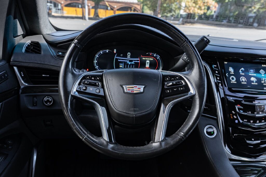2018 Cadillac Escalade Platinum Edition Beaverton OR