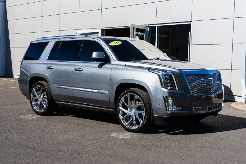 2018 Cadillac Escalade Platinum Edition