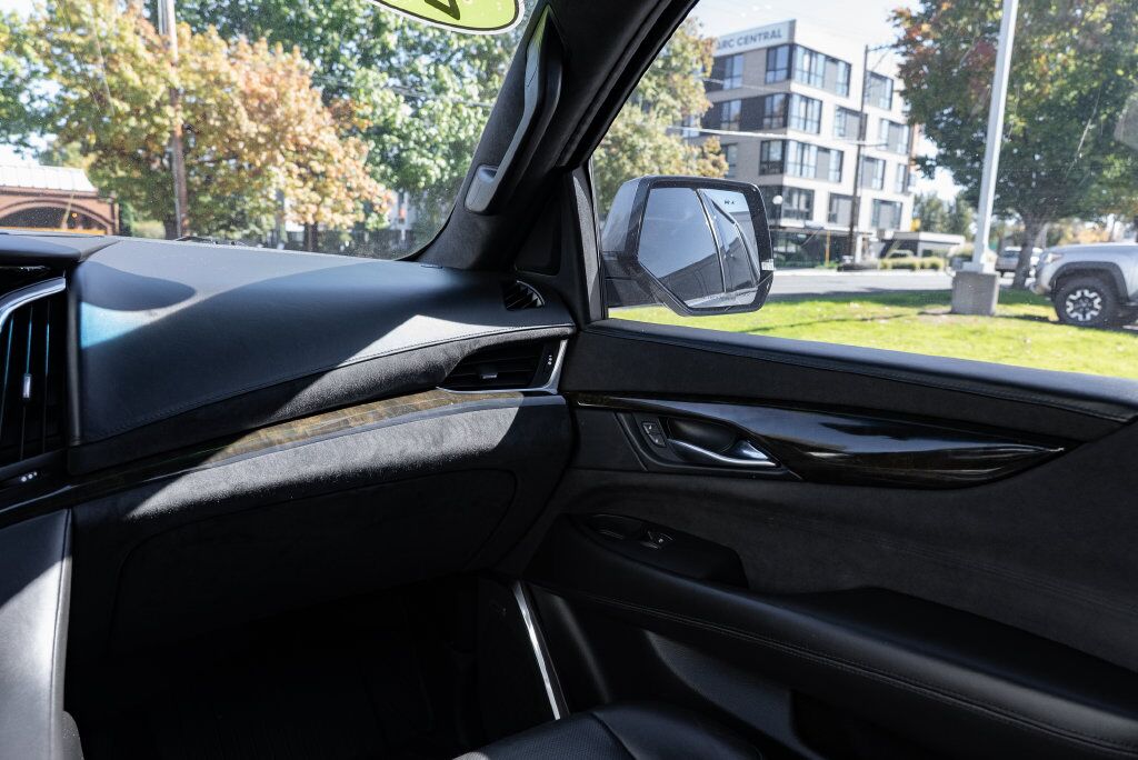 2018 Cadillac Escalade Platinum Edition Beaverton OR