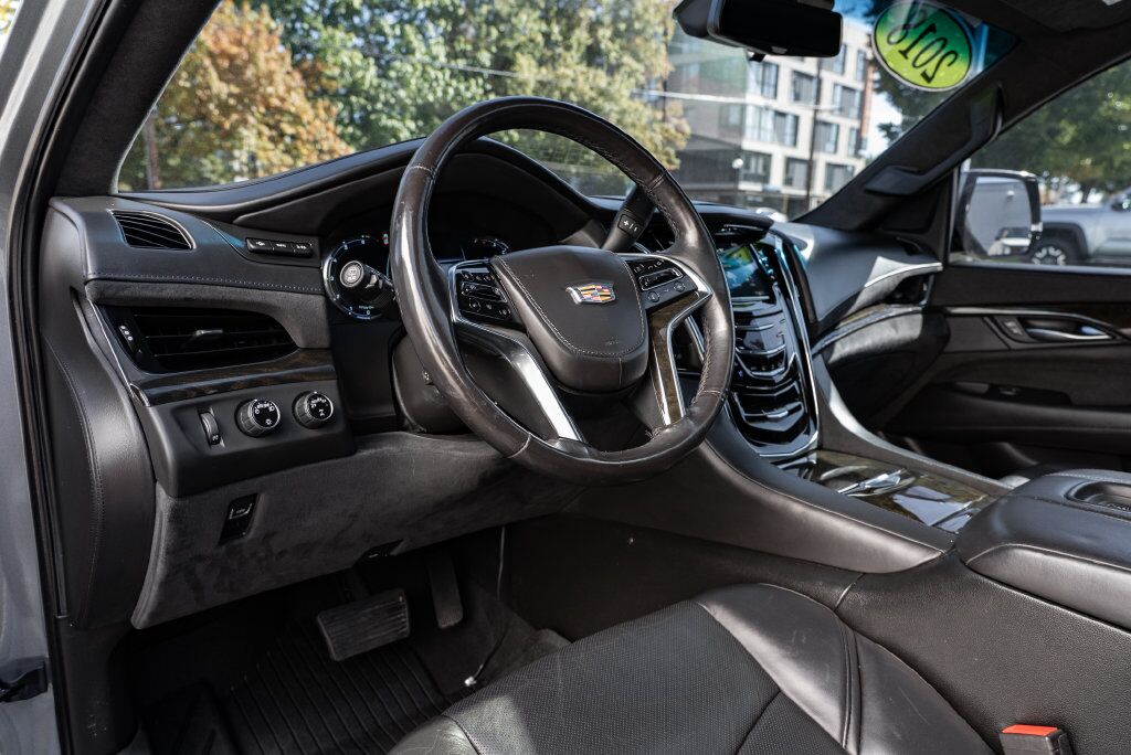 2018 Cadillac Escalade Platinum Edition Beaverton OR