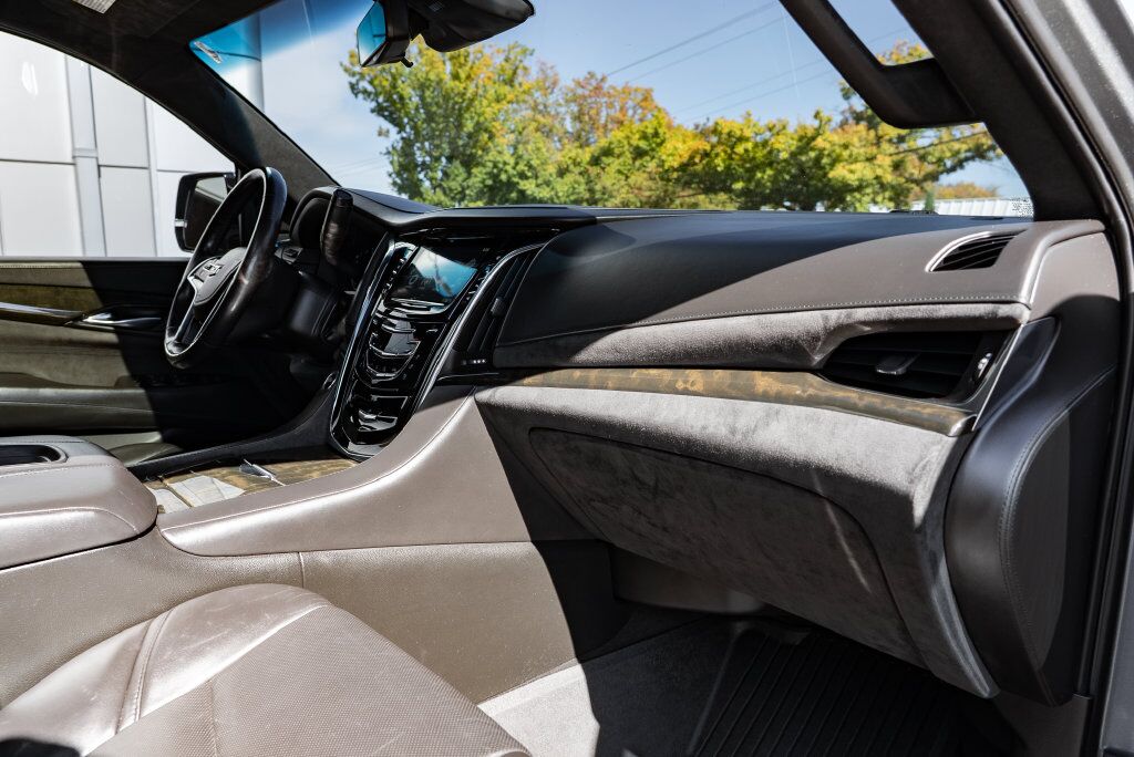 2018 Cadillac Escalade Platinum Edition Beaverton OR
